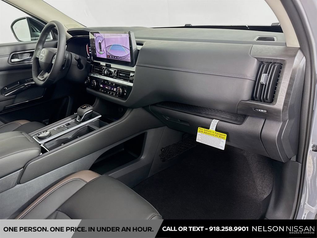 New 2026 Nissan Pathfinder Platinum image 31