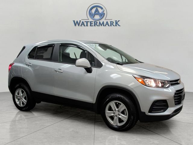 Used 2020 Chevrolet Trax LS w/ Tint and Cruise Package AWD/4WD image 7