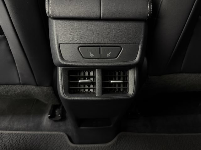 Used 2026 GMC Terrain Denali AWD/4WD image 31
