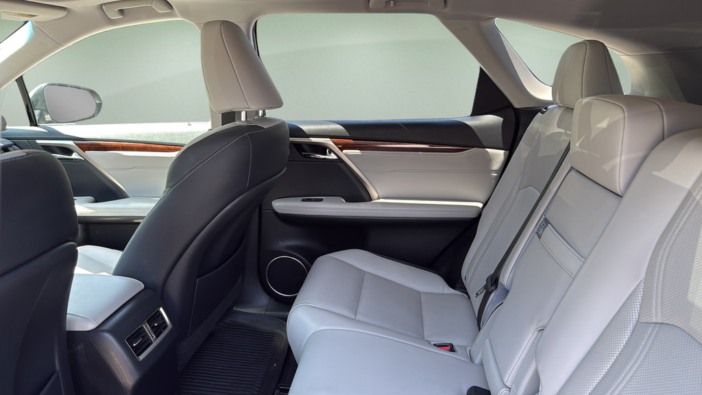 Used 2019 Lexus RX 350L AWD image 16