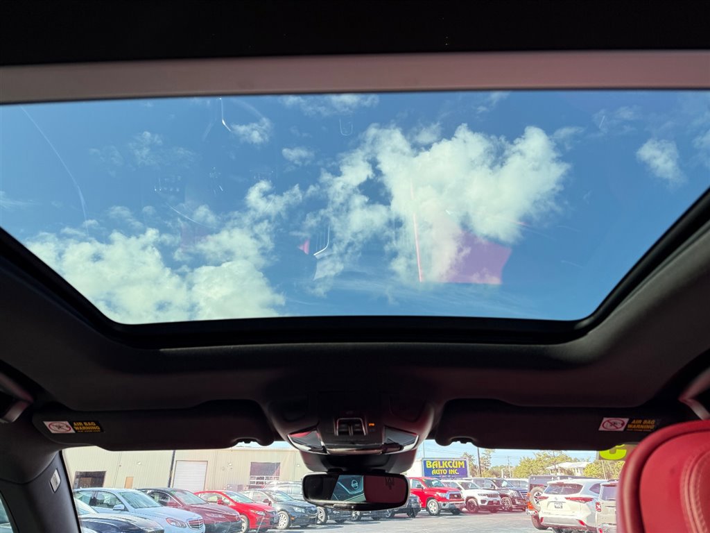 Used 2019 Maserati Levante GranLusso image 10