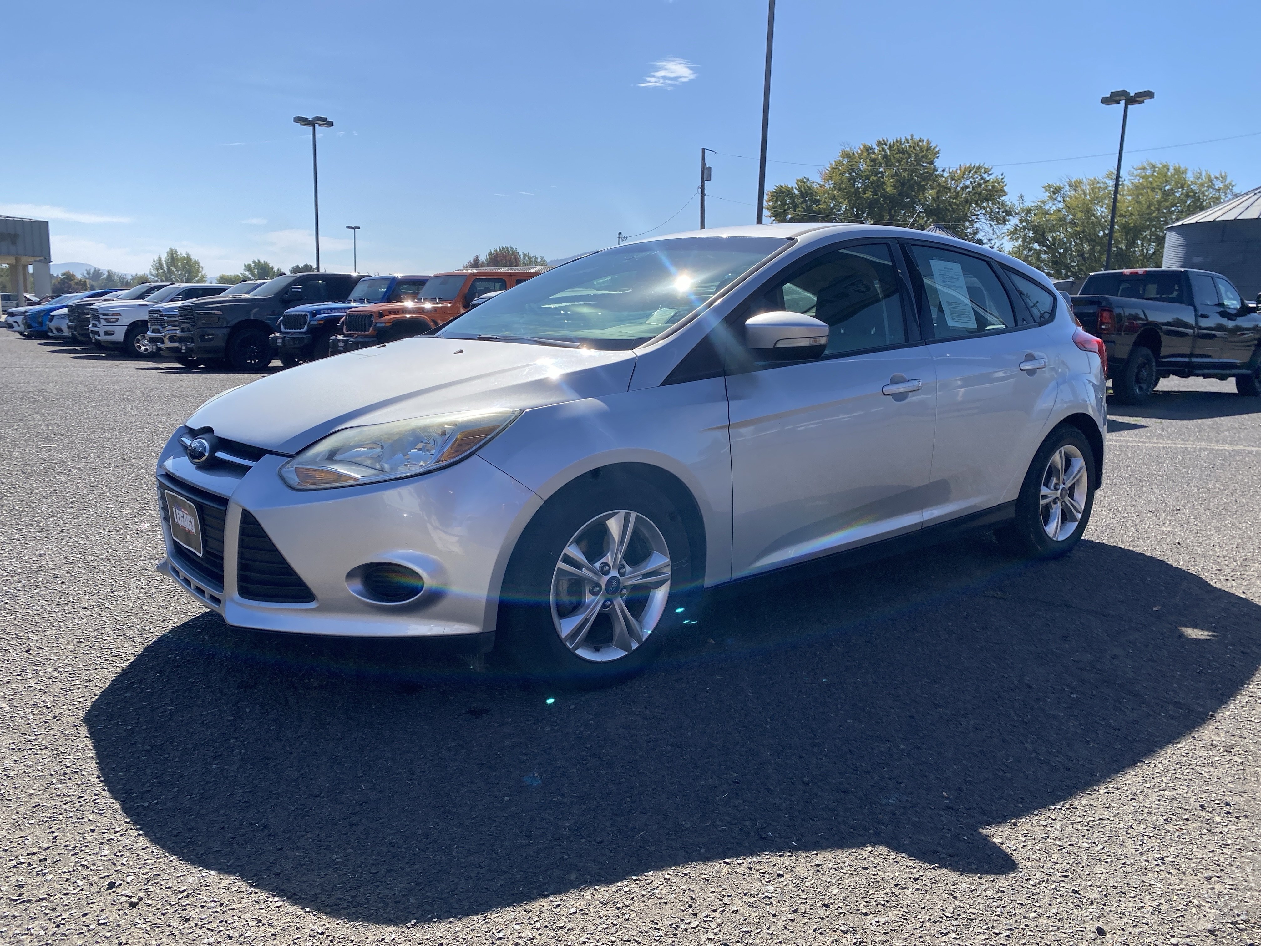 Used 2013 Ford Focus SE w/ SE Winter Pkg FWD image 7