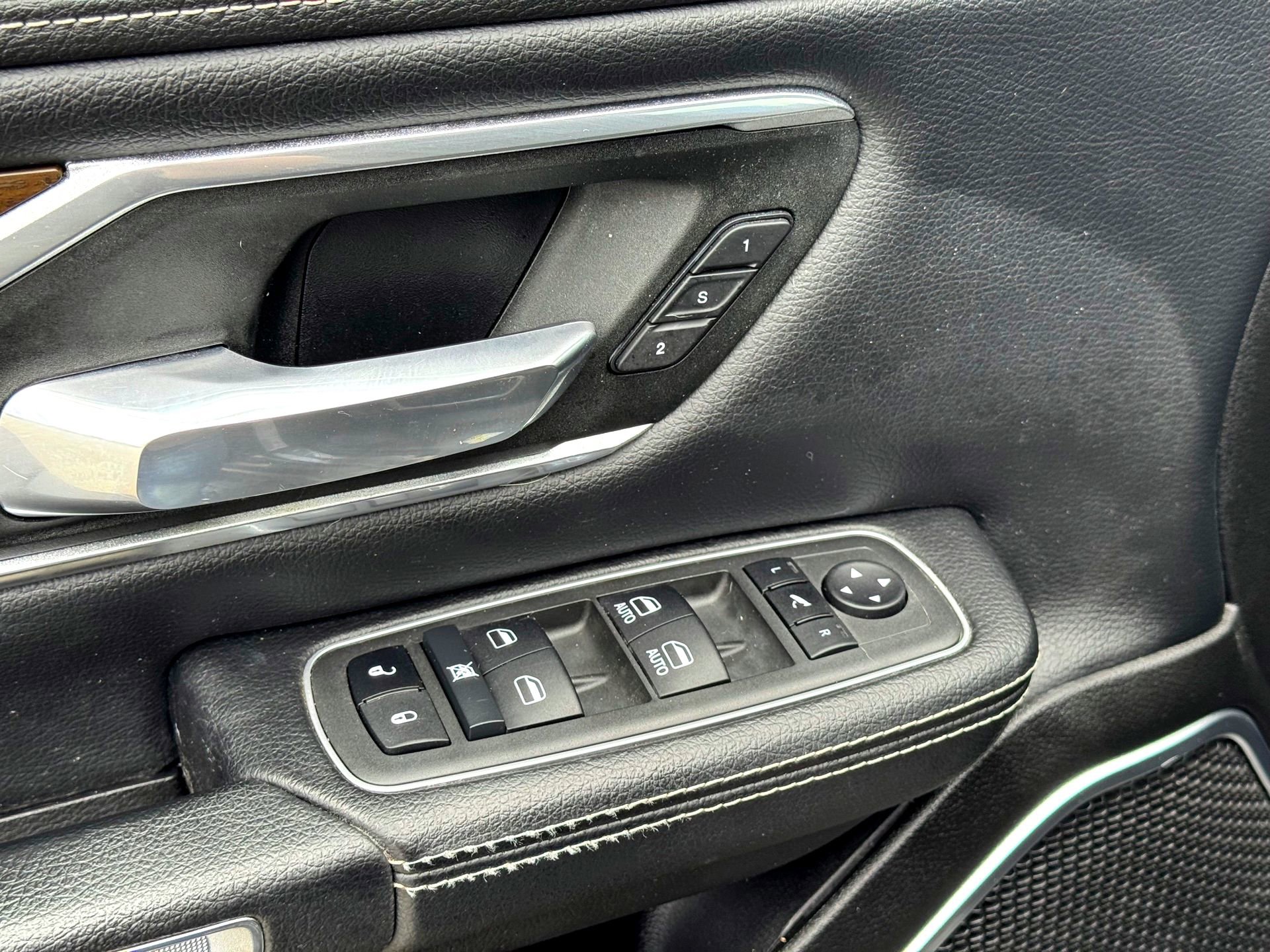 Used 2022 RAM 1500 Laramie image 14