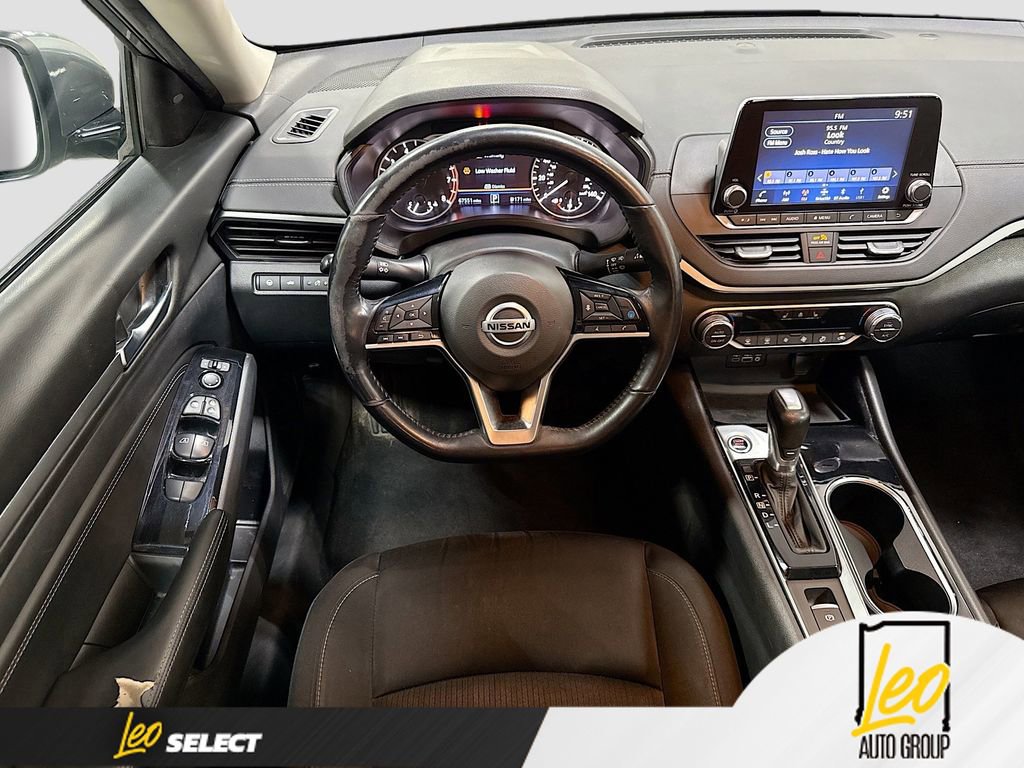 Used 2020 Nissan Altima 2.5 SV FWD image 22