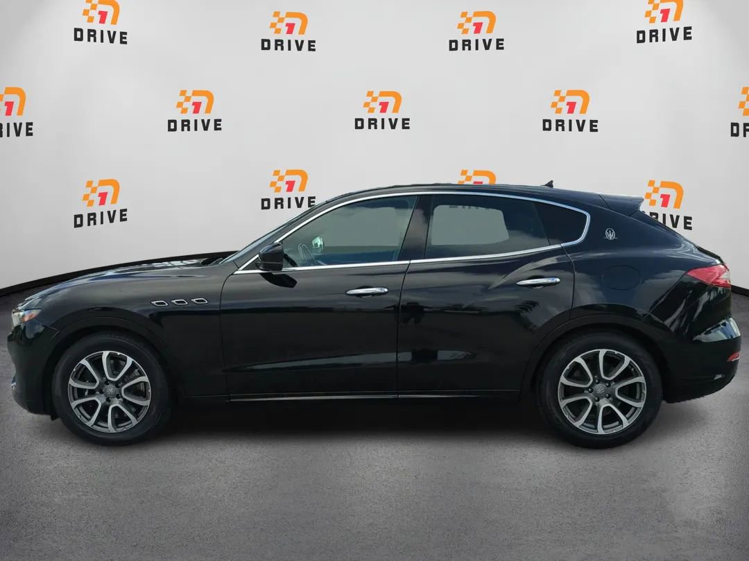 Used 2020 Maserati Levante S AWD/4WD image 2