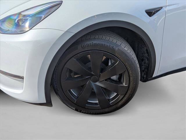 Used 2023 Tesla Model Y Long Range image 10