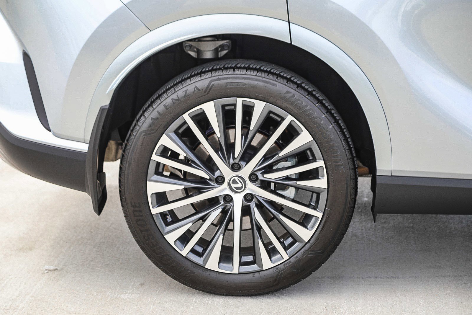Used 2023 Lexus RX 350 Premium Plus w/ Cold Area Package FWD image 11