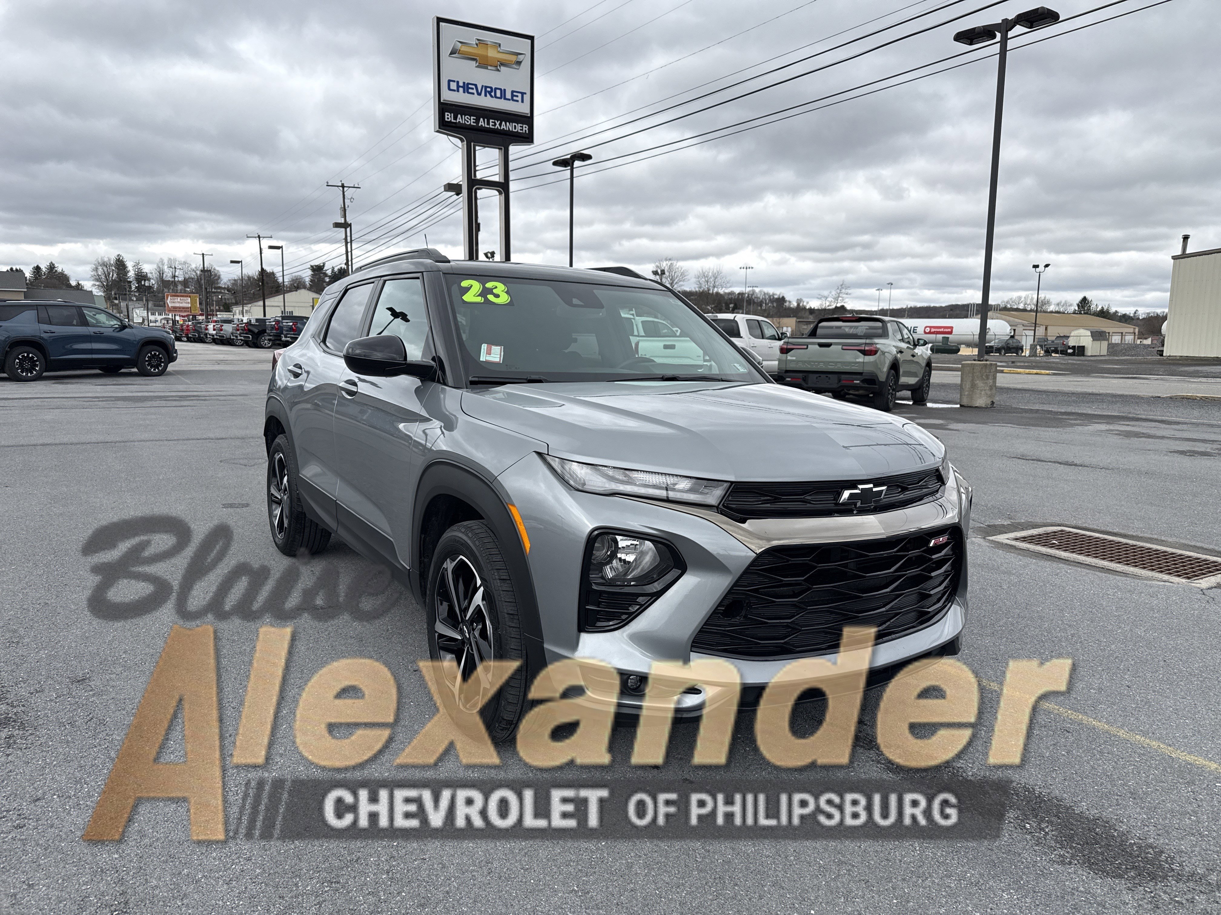 Used 2023 Chevrolet TrailBlazer RS w/ Convenience Package image 1