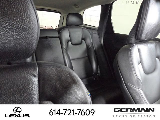 Used 2022 Volvo XC60 B5 Momentum AWD/4WD image 20