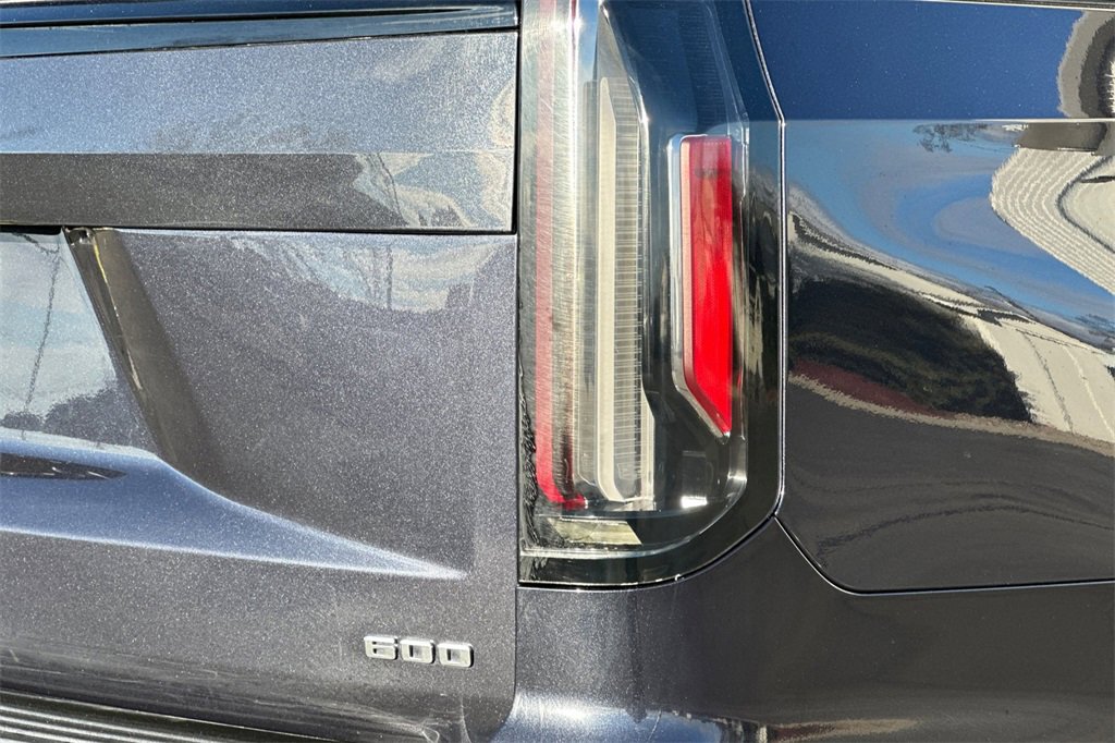 Used 2023 Cadillac Escalade Sport image 31