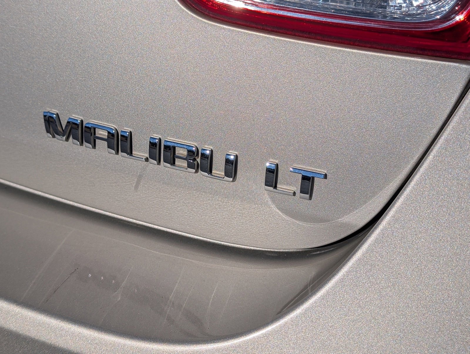 Used 2015 Chevrolet Malibu LT w/ Leather Package image 9