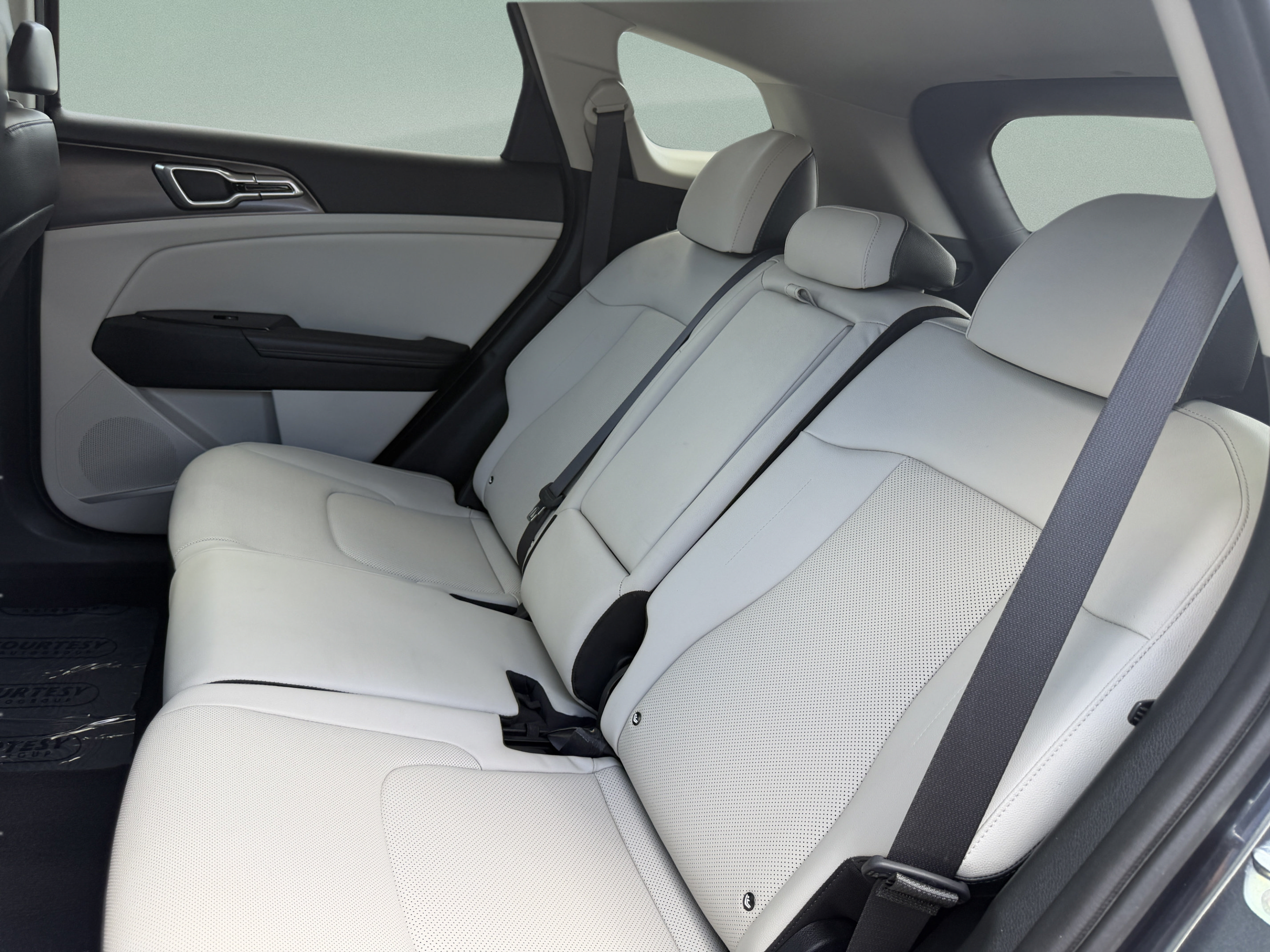 Certified 2023 Kia Sportage EX FWD image 16