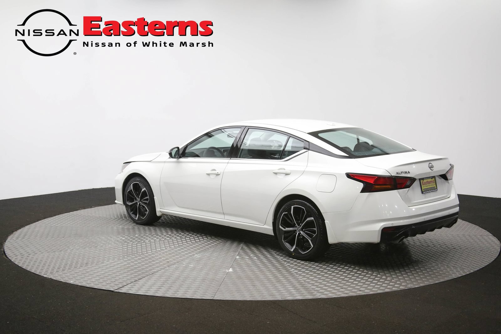 Used 2025 Nissan Altima 2.5 SR FWD image 62