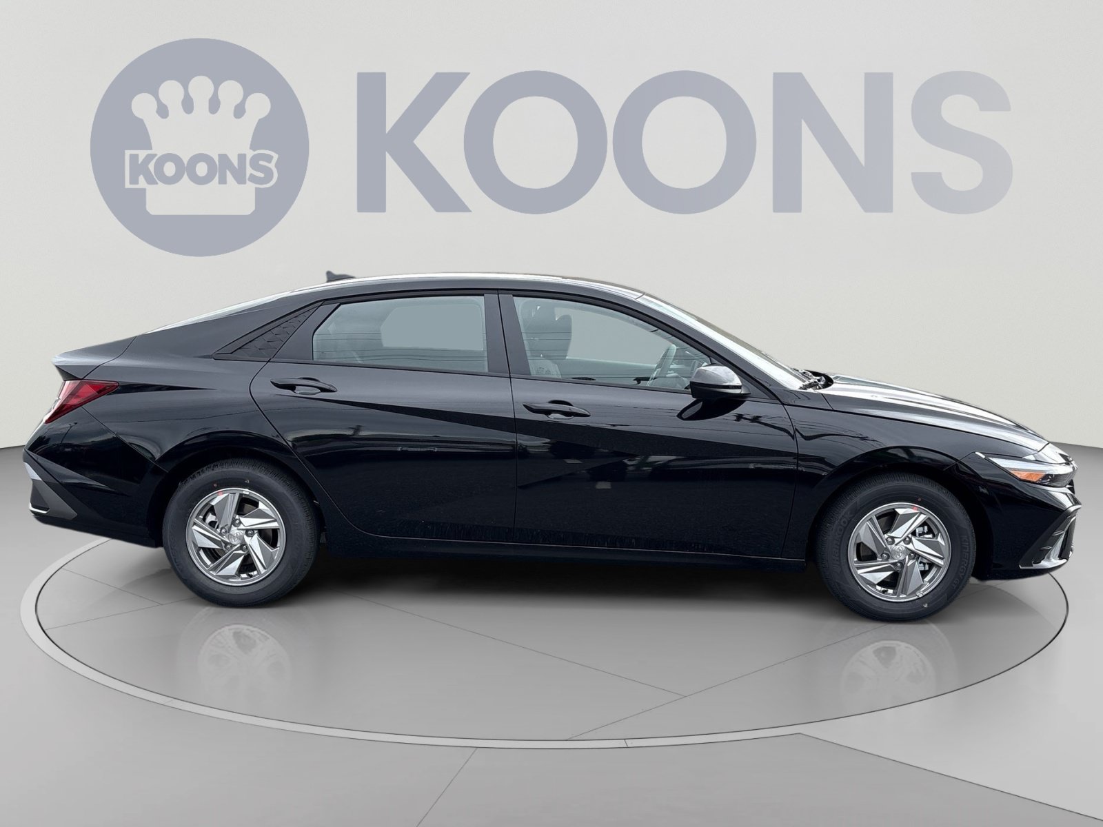 New 2026 Hyundai Elantra SE FWD image 8