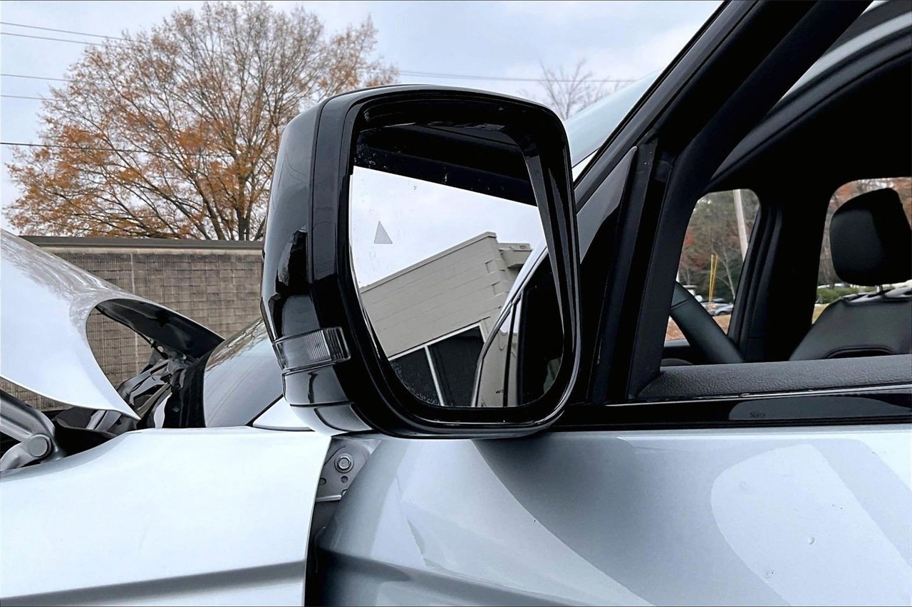 Certified 2024 Jeep Grand Cherokee L Laredo image 26