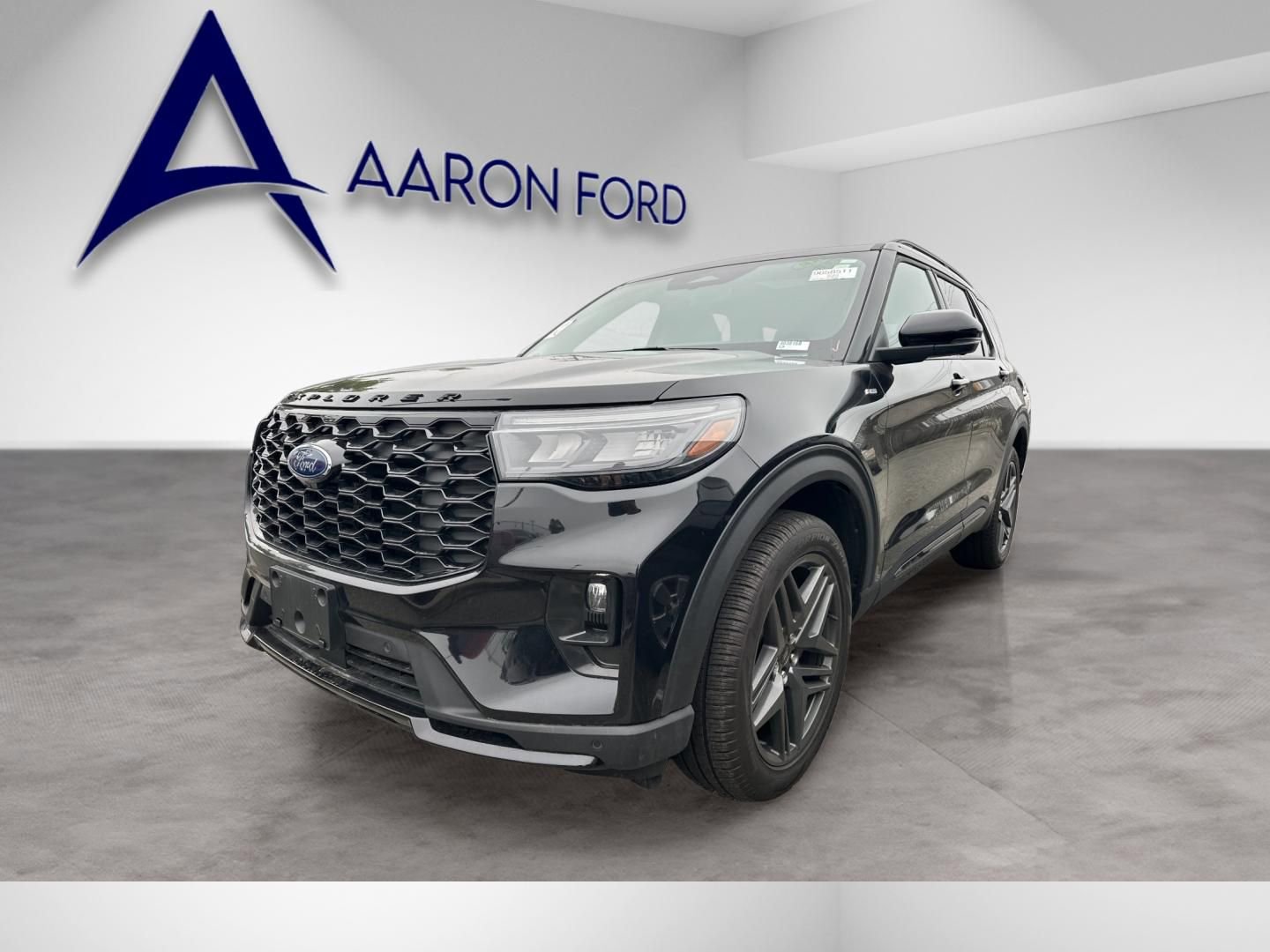 Used 2025 Ford Explorer ST-Line w/ Premium Package AWD/4WD image 2