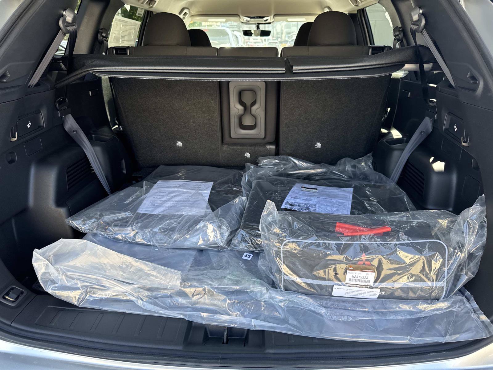 New 2026 Mitsubishi Outlander ES FWD image 5