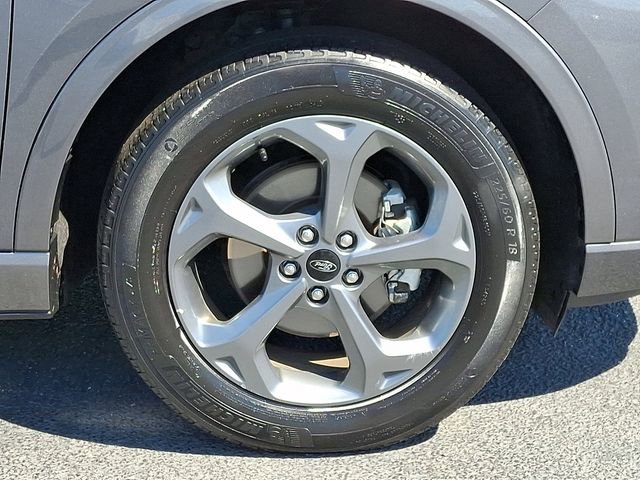 Used 2023 Ford Escape ST-Line AWD/4WD image 11