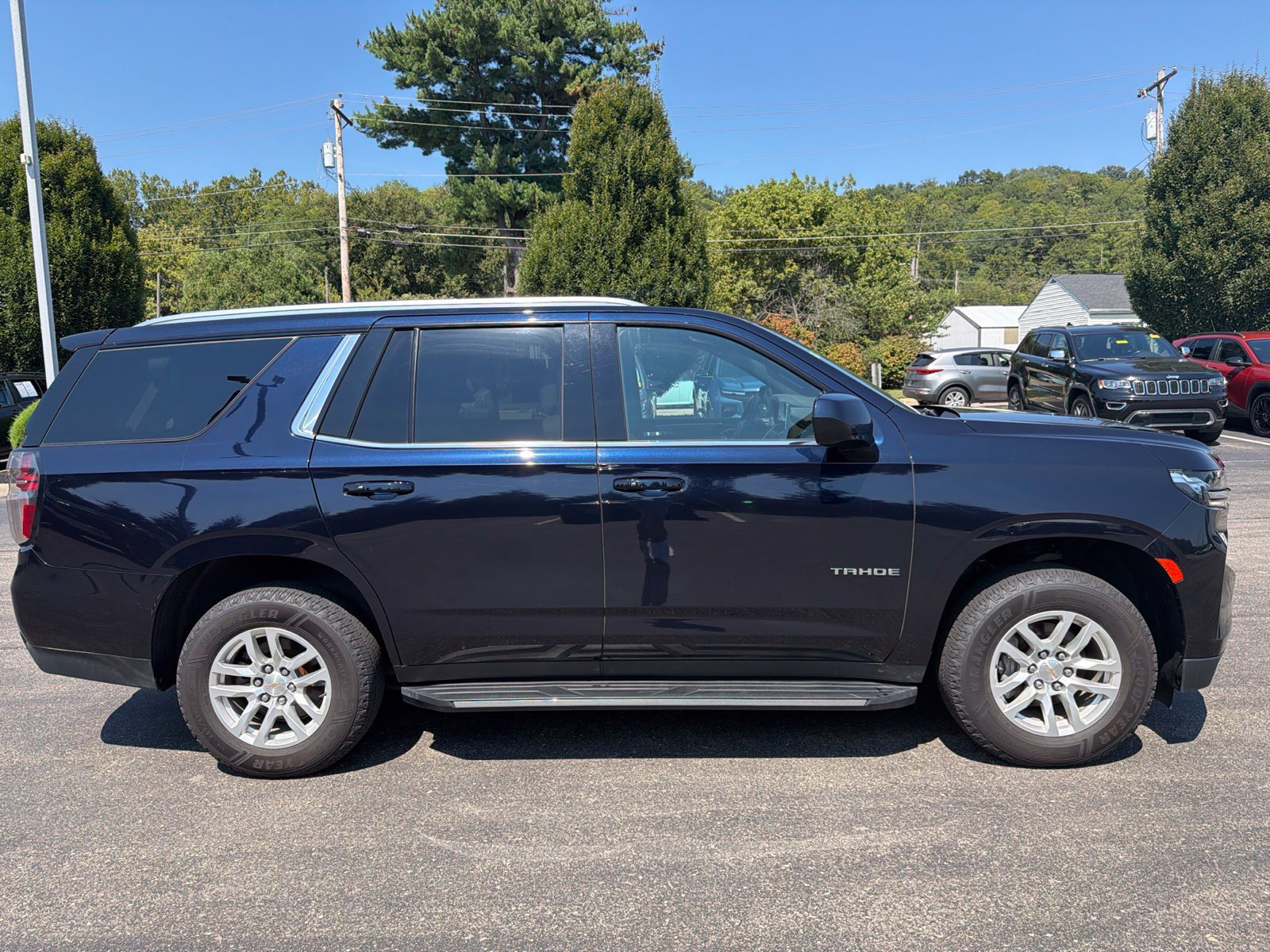 Used 2024 Chevrolet Tahoe LT AWD/4WD image 6