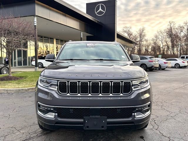 Used 2024 Jeep Wagoneer L 4WD w/ Premium Group I image 2