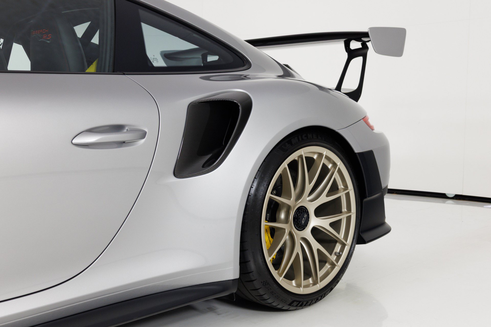 Used 2018 Porsche 911 GT2 RS RWD image 70
