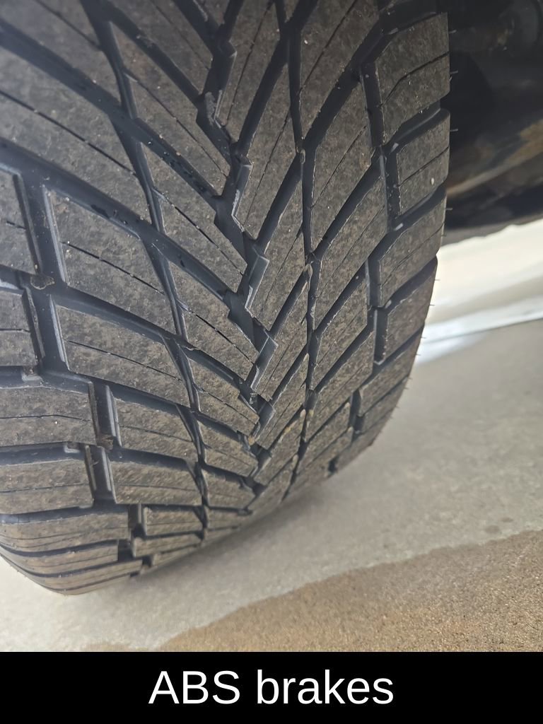 Used 2015 Ford Escape SE image 11