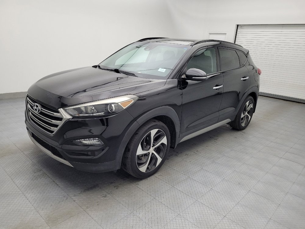 Used 2017 Hyundai Tucson Limited w/ Limited Ultimate Package 03 FWD image 2