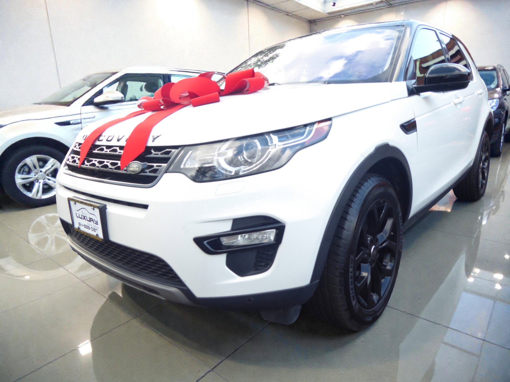 Used 2018 Land Rover Discovery Sport HSE image 5