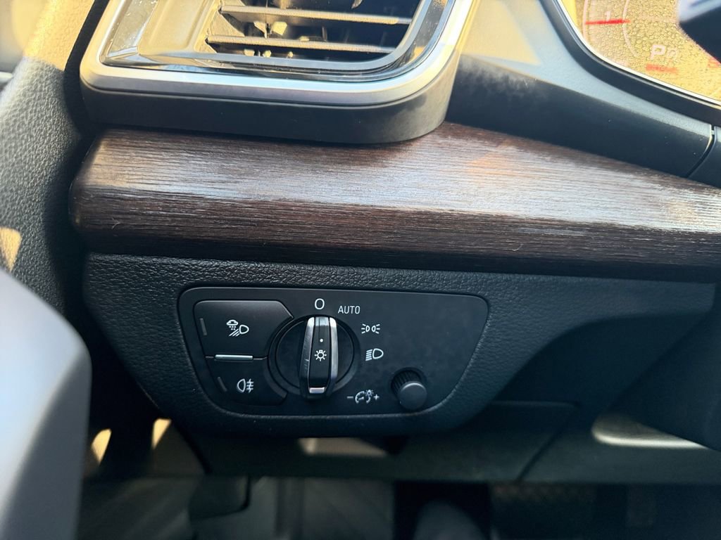 Used 2024 Audi Q5 2.0T Premium Plus image 18