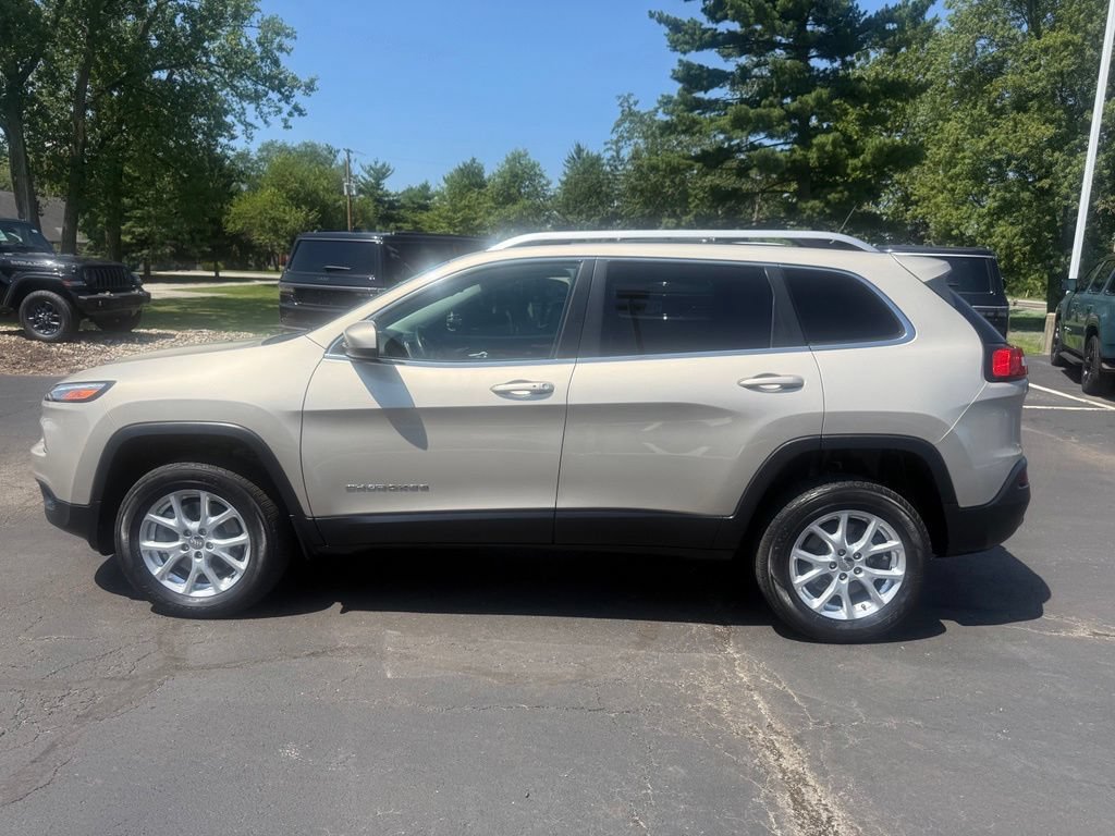 Used 2014 Jeep Cherokee Latitude w/ Comfort/Convenience Group AWD/4WD image 7