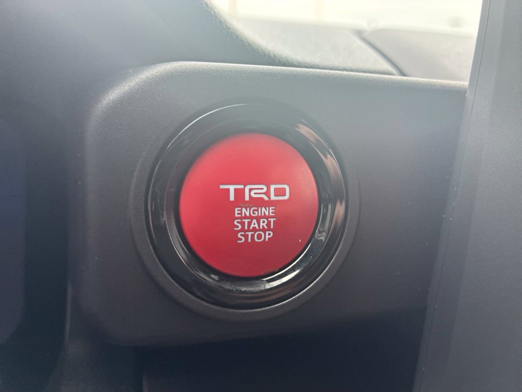 Used 2024 Toyota Tacoma TRD Off-Road AWD/4WD image 31