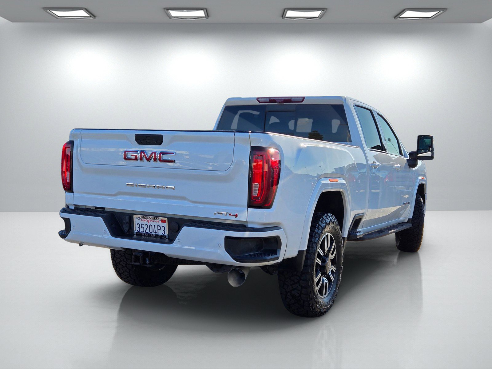 Used 2022 GMC Sierra 2500 AT4 w/ AT4 Premium Plus Package image 4