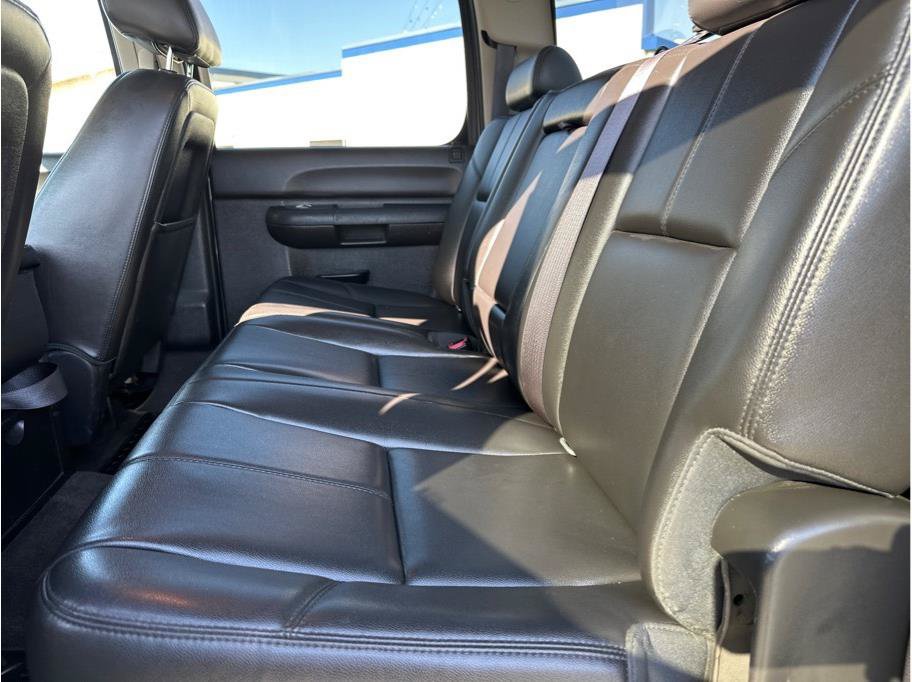 Used 2013 GMC Sierra 2500 SLE w/ SLE Preferred Package AWD/4WD image 29