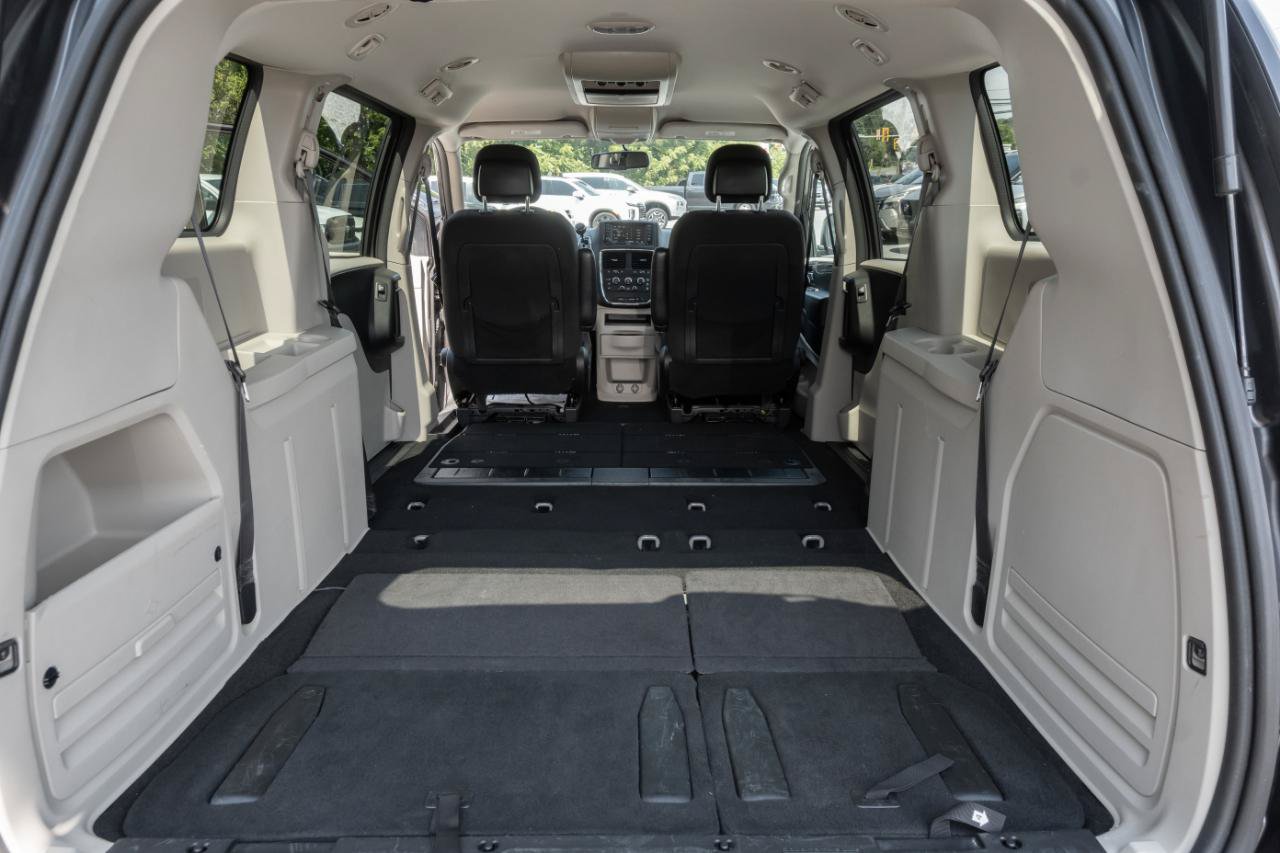 Used 2017 Dodge Grand Caravan SE w/ Power Window Group FWD image 29