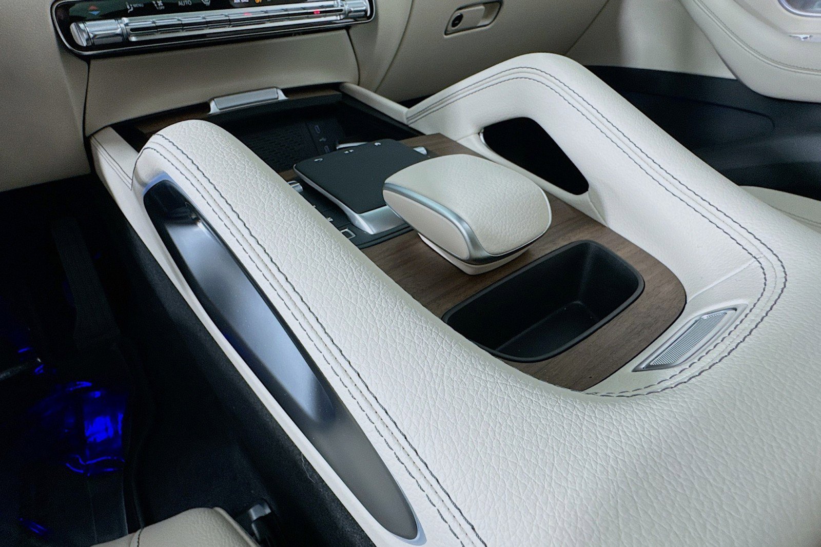 New 2026 Mercedes-Benz GLE 350 4MATIC image 5