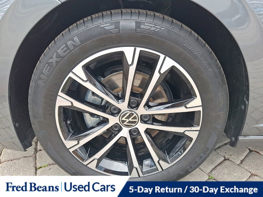 Certified 2024 Volkswagen Jetta Sport image 13