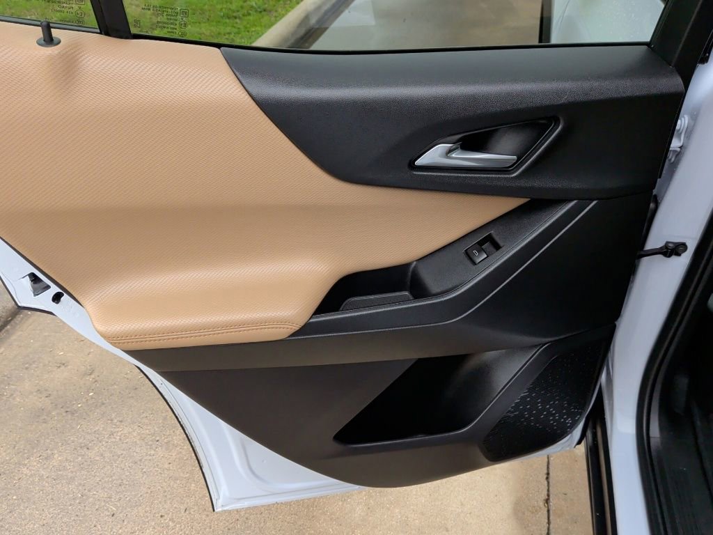 Used 2026 Chevrolet Equinox ACTIV w/ Convenience Package III image 33