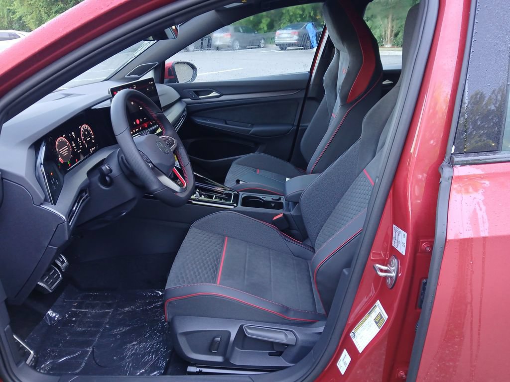 New 2026 Volkswagen GTI SE FWD image 9