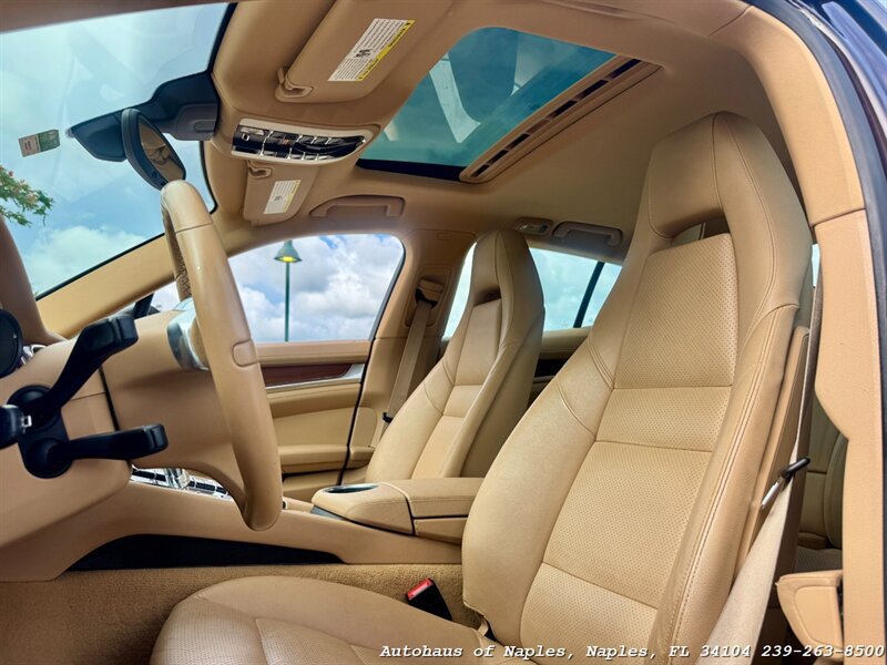 Used 2012 Porsche Panamera 4S image 35