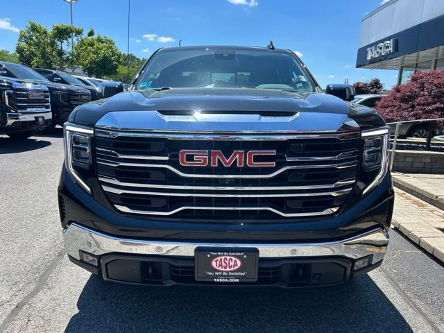 Used 2023 GMC Sierra 1500 SLT w/ SLT Premium Plus Package AWD/4WD image 8