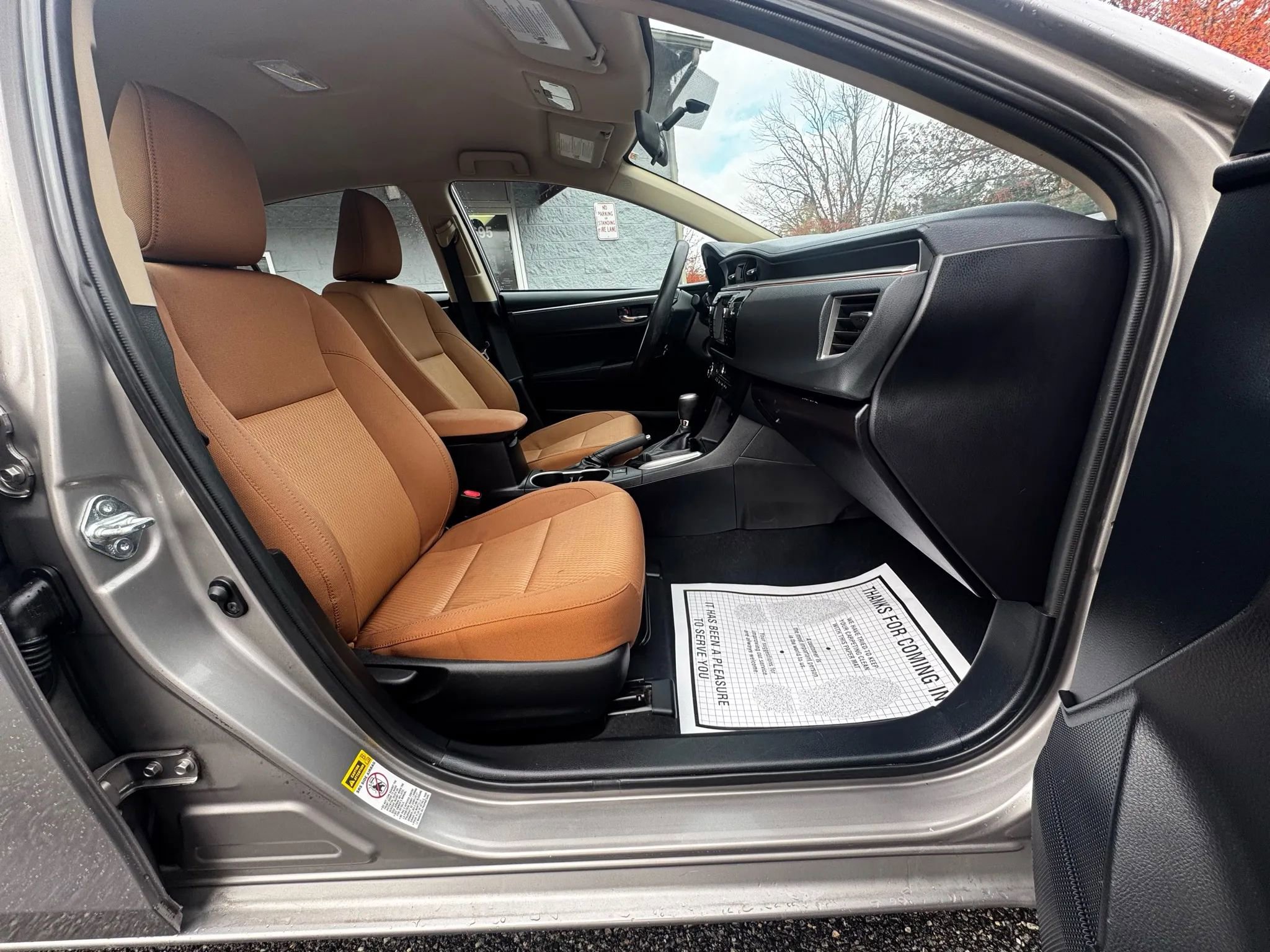 Used 2014 Toyota Corolla LE image 14