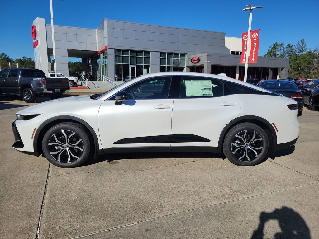 New 2026 Toyota Crown XLE image 2