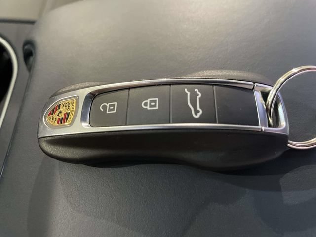 Certified 2022 Porsche Cayenne AWD/4WD image 44