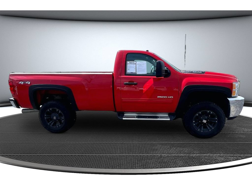 Used 2014 Chevrolet Silverado 2500 LT w/ Snow Plow Prep Package AWD/4WD image 13