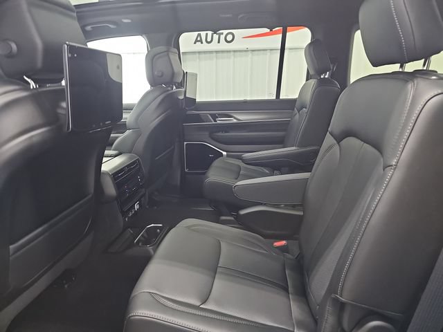 New 2026 Jeep Grand Wagoneer L Limited AWD/4WD image 24