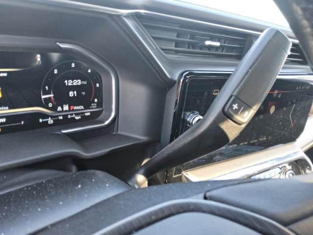 Used 2024 GMC Sierra 3500 Denali Ultimate AWD/4WD image 18