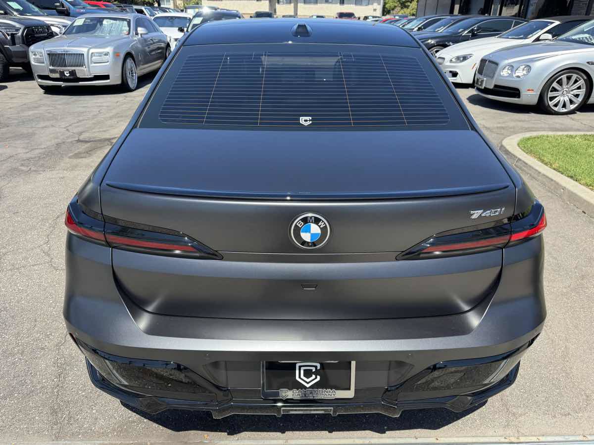 Used 2026 BMW 740i w/ Premium Package RWD image 5