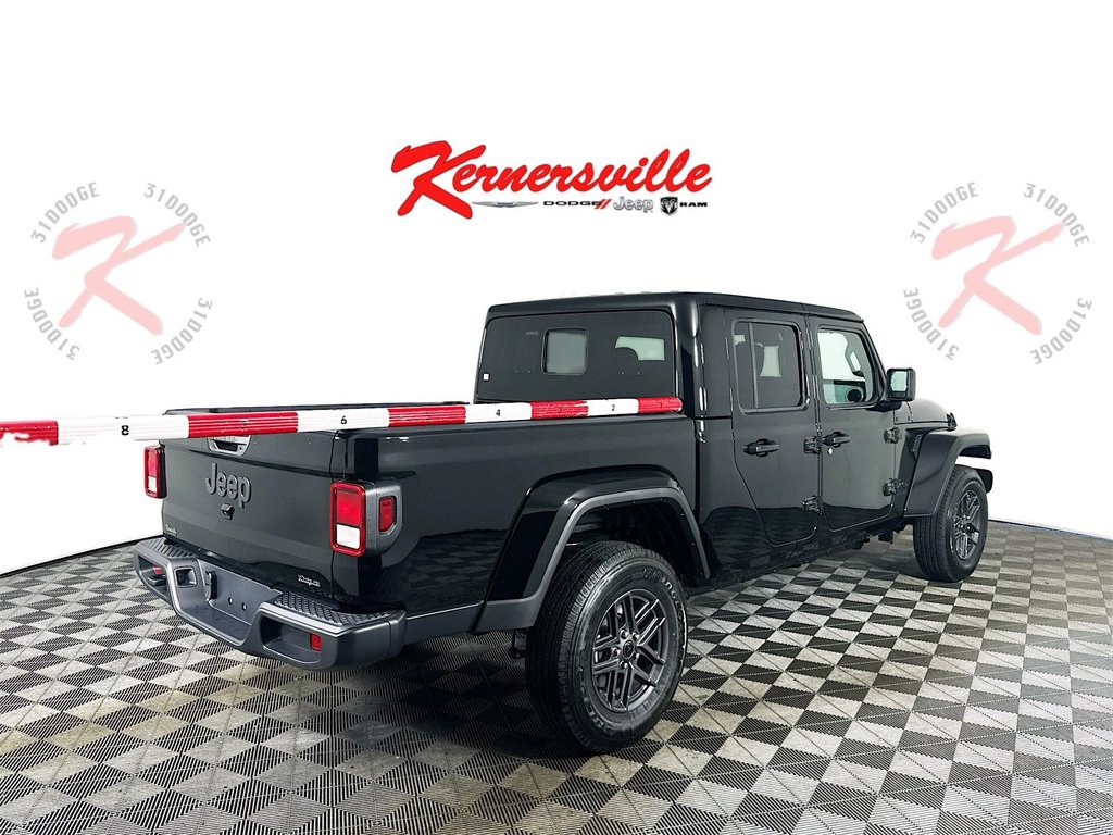 New 2025 Jeep Gladiator Sport image 7