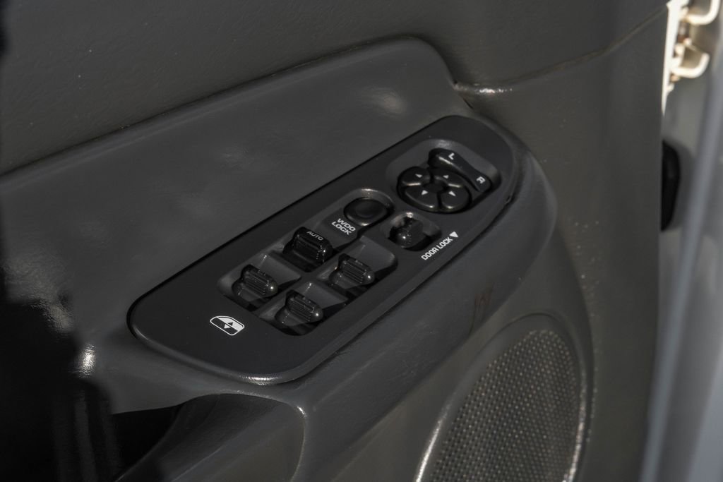 Used 2003 Dodge Ram 2500 Truck SLT image 44