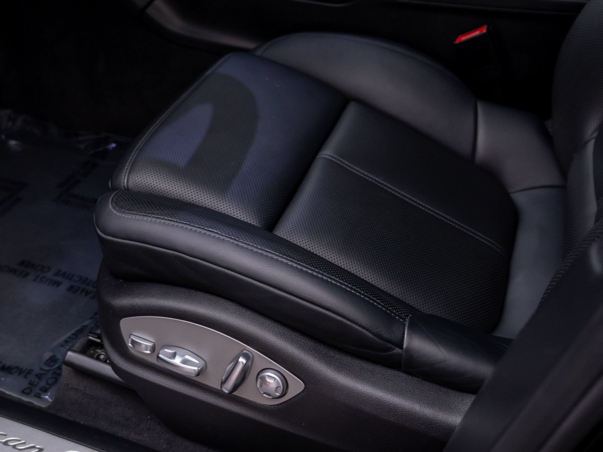 Used 2019 Porsche Macan S AWD/4WD image 16